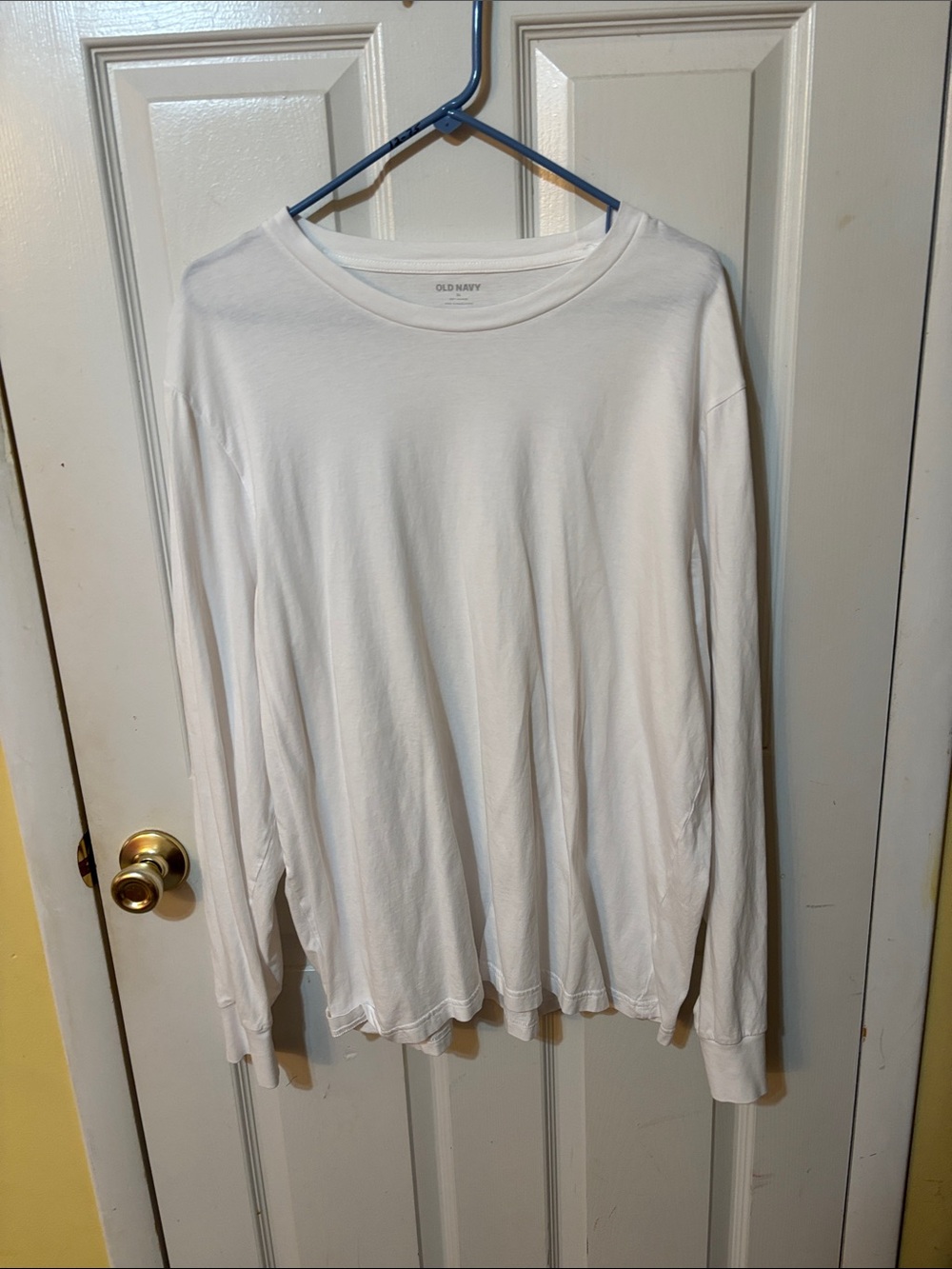 Old Navy Men's Long Sleeve Crewneck Shirt - White